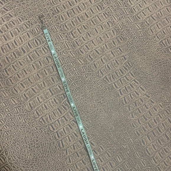 Green Faux Leather “Live Laugh Love” Wrap Bracelet - Picture 3 of 9